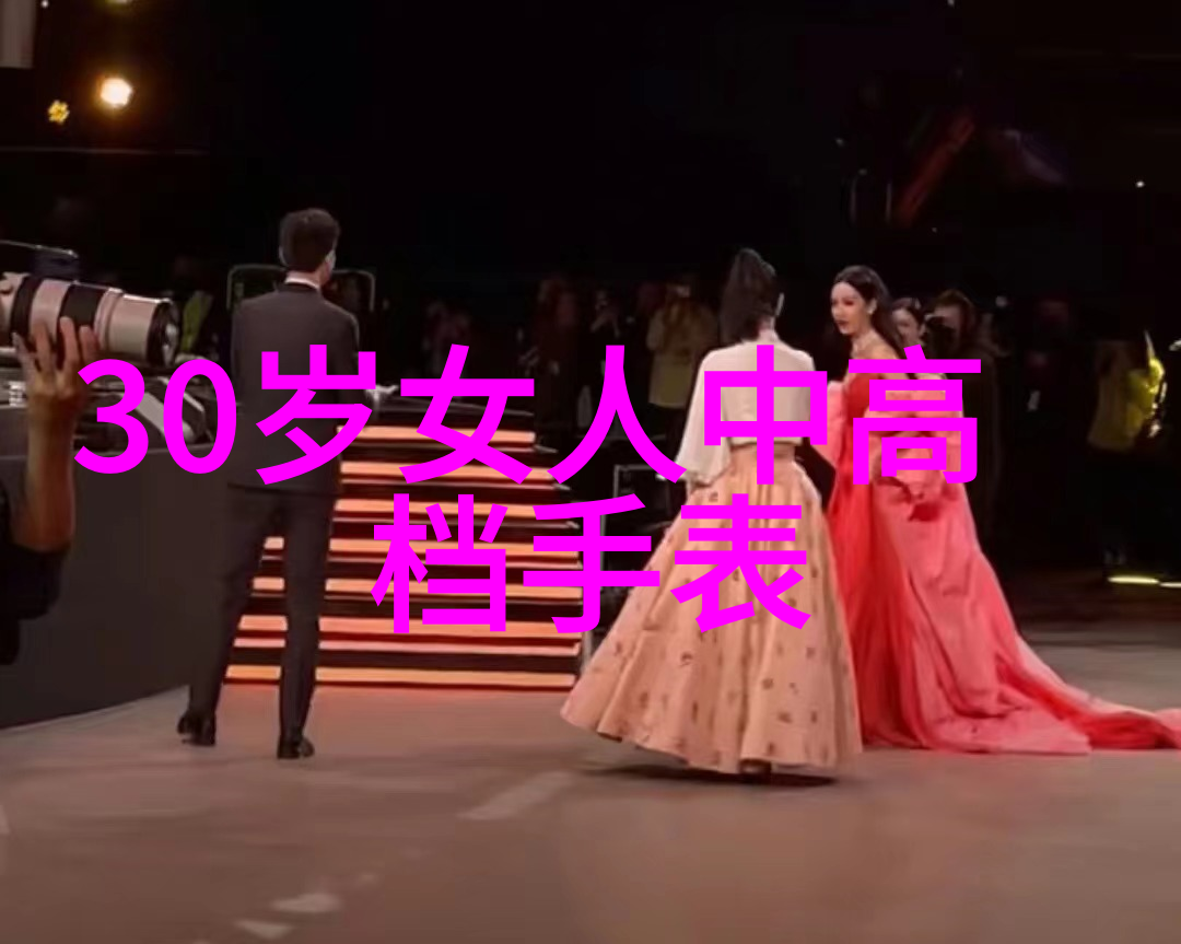 珠宝种类如同璀璨星辰CCTV-1明牌为2017年珠宝营销布局画上了完美的句号