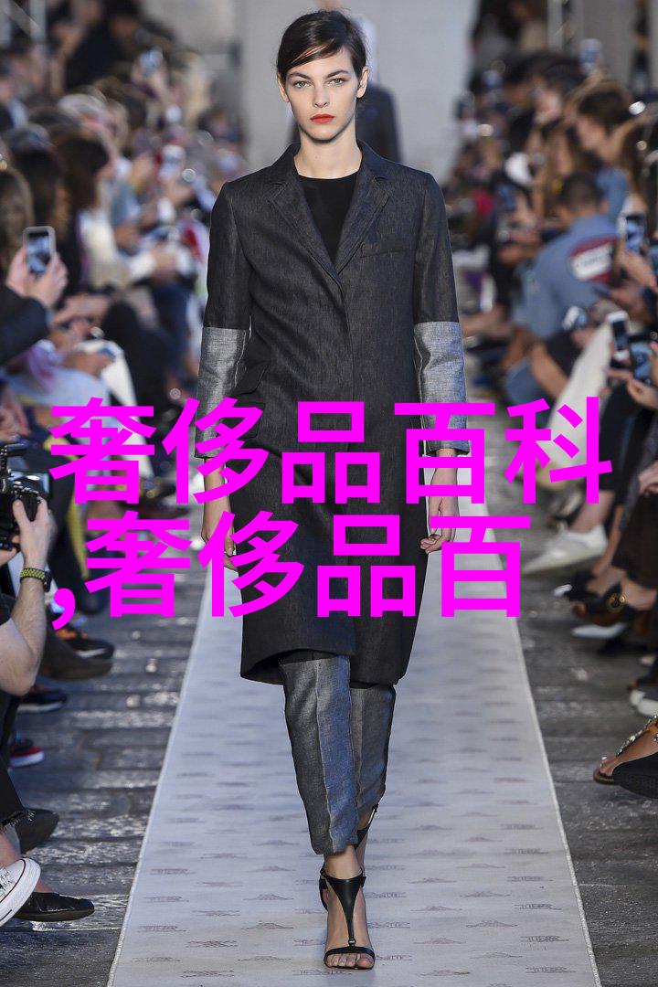 2022年短发时尚造型女生图片最新女孩短发发型图集
