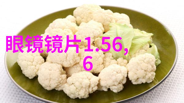 她是如何在一夜之间从长发女郎变成超短发美人的一切