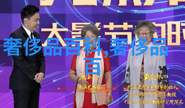 强欢成爱我是如何从深夜的街角酒吧里与一杯咖啡和一个笑容之间走进了爱情的故事