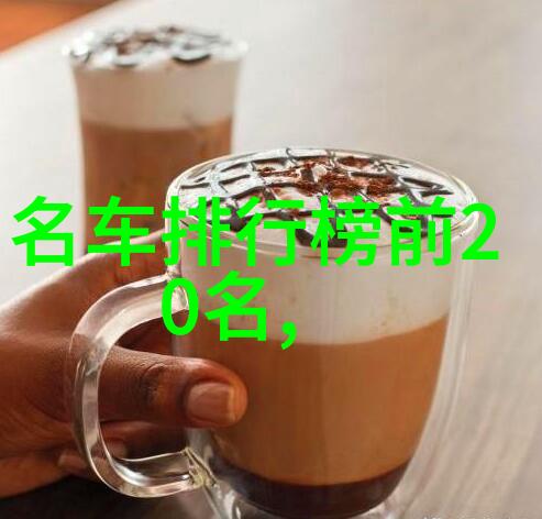 GUCCI发布全新四叶草手表配饰广告融入社会生活的时尚元素