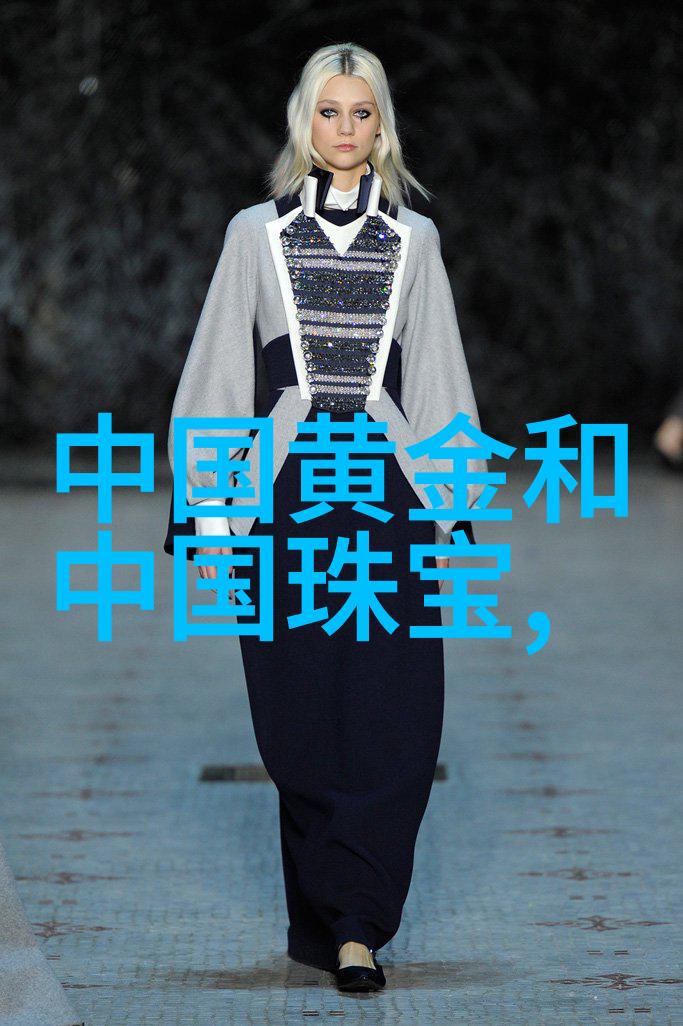 你看你奶奶啵啵那么大老人家的歌声悠扬如春风