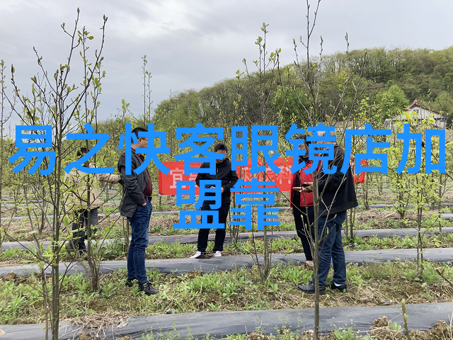女性短发精致造型时尚女孩们的简约发型灵感