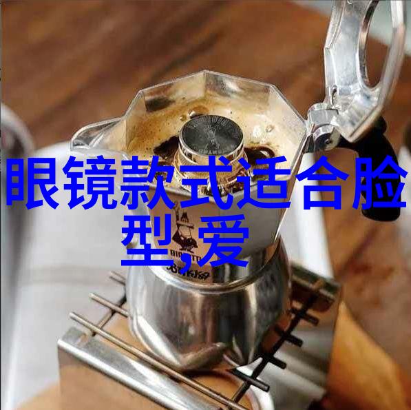 都市穿梭中的意外遭遇公交车被CAO得合不拢腿视频引发的社会反思