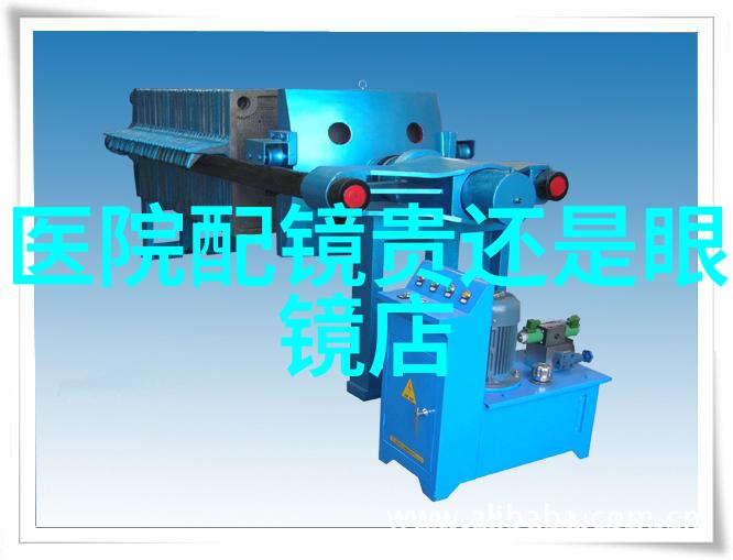 夏日时光美丽篇章人物的皮肤健康与美容守护者