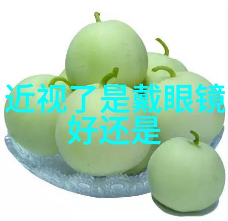60岁女人适合的时尚发型中长发优雅换绑短发精致修剪